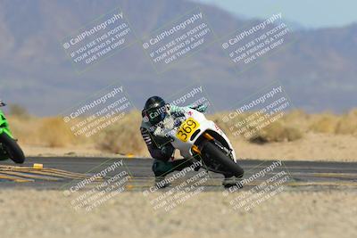 media/Mar-22-2025-CVMA (Sat) [[462c0ffedb]]/Race 13-Amateur Supersport Middleweight/